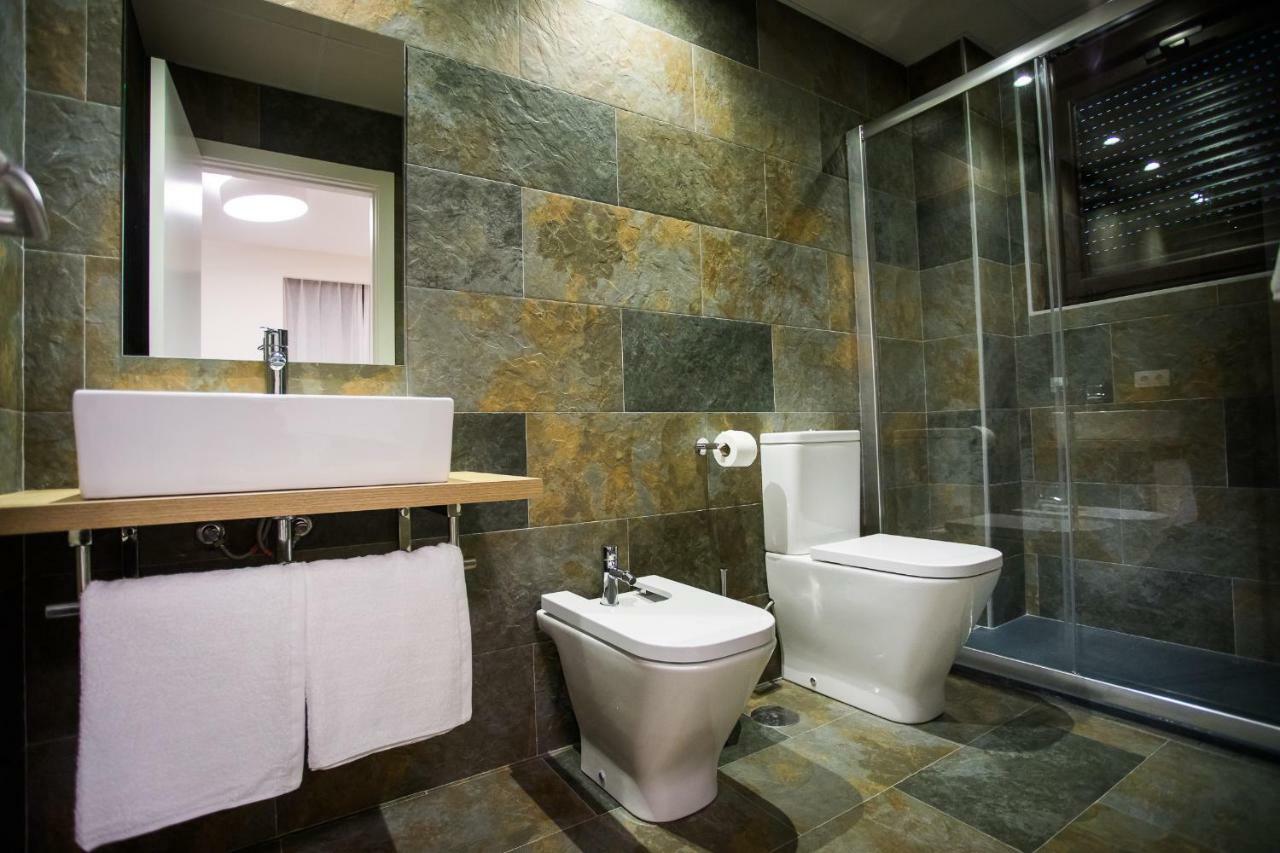 Lucerna Sports & 4*