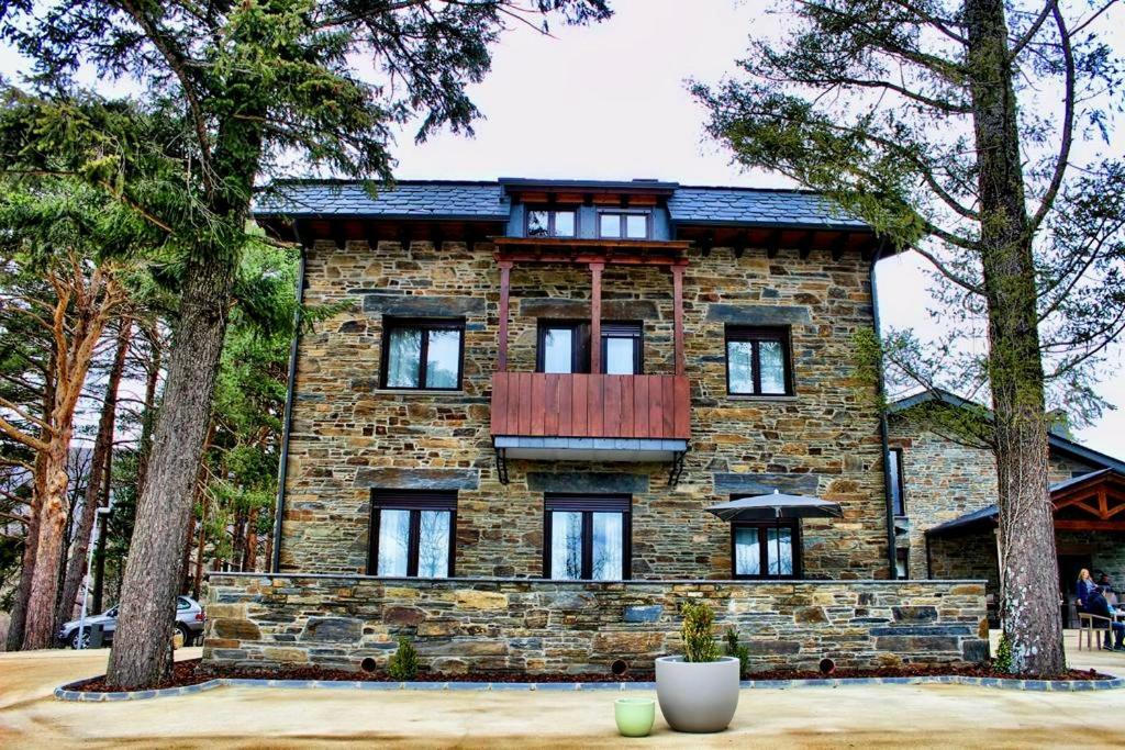 Hotel Lucerna Sports & Vigo de Sanabria
